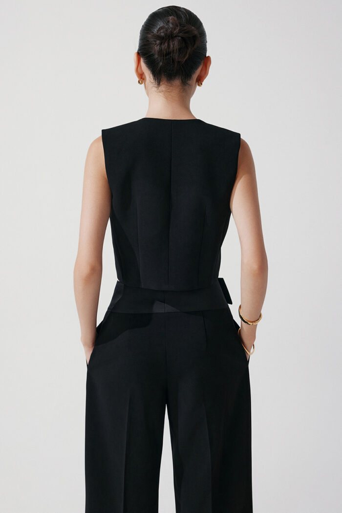 Letty Stretch-Crepe Vest - Image 3