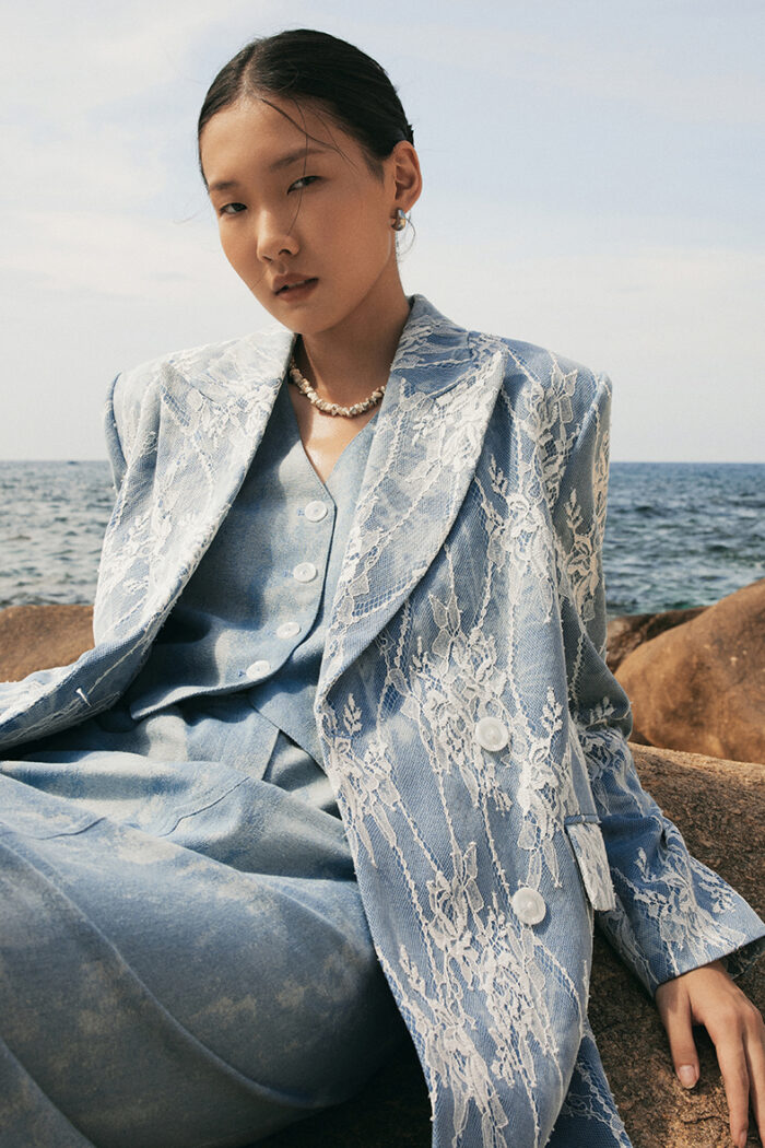 Brezza Single-Breasted Lace And Marble Denim Blazer - Image 3