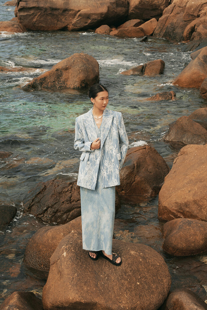 Brezza Single-Breasted Lace And Marble Denim Blazer - Image 2