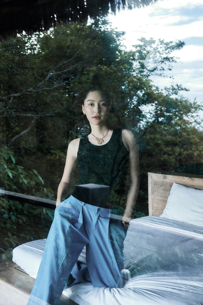 Pleated Denim Wide-Leg Pants - Image 4