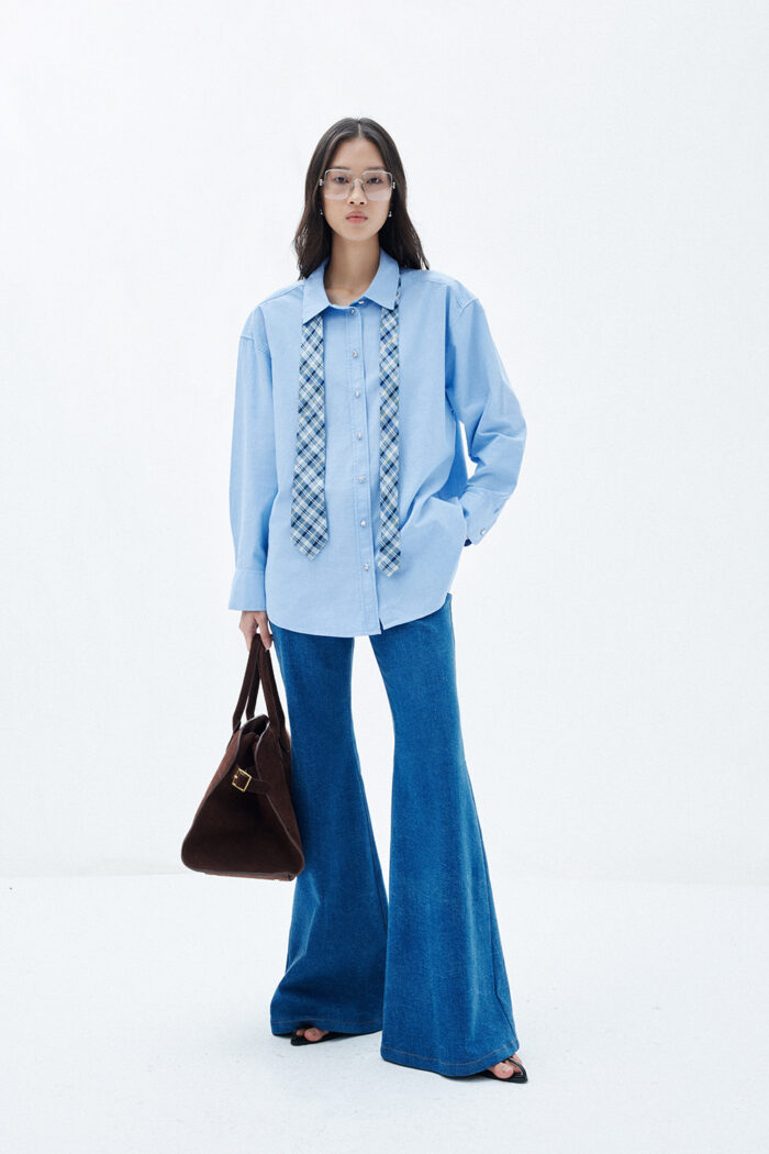 Alina Mid-rise Flared Jeans - Image 1