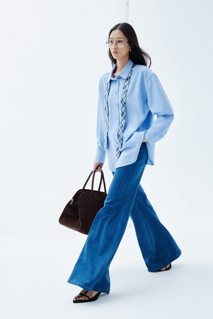 Alina Mid-rise Flared Jeans - Image 3